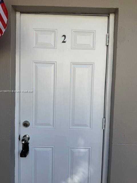 172 Northwest 12th Street #2 - Photo 4 of 11