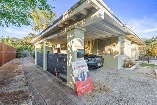 1565 Northeast 32nd Street #B - Photo 1 of 1