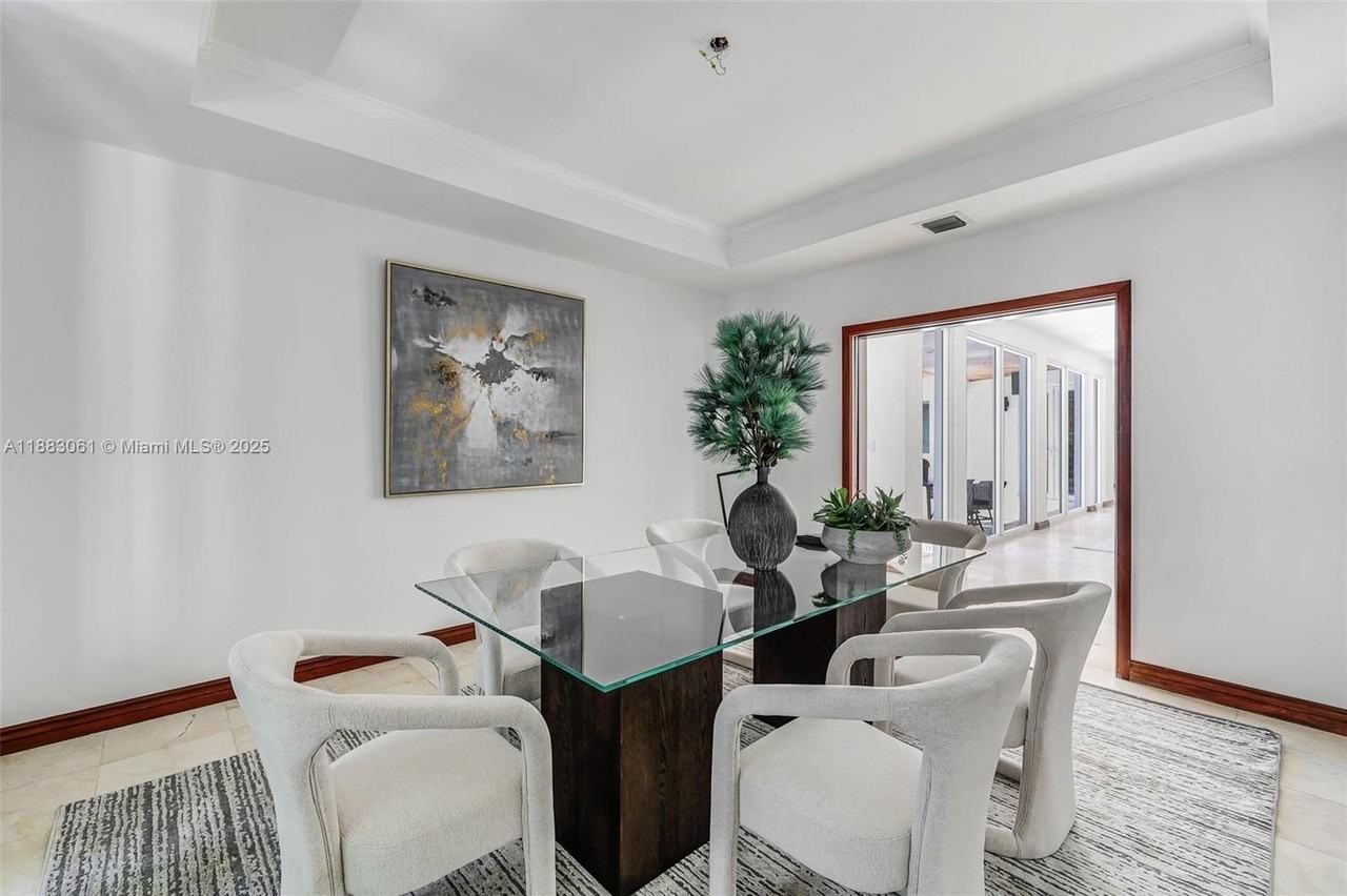 184 Paloma Dr - Photo 5 of 27