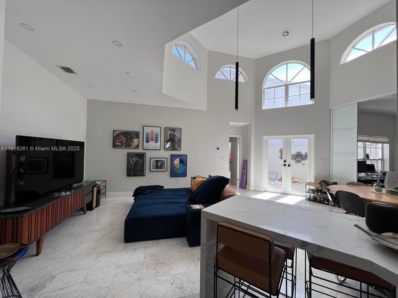 3070 Allamanda St #J - Photo 3 of 22