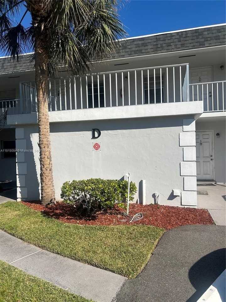 1166 6th Ave #D6 - Photo 2 of 8