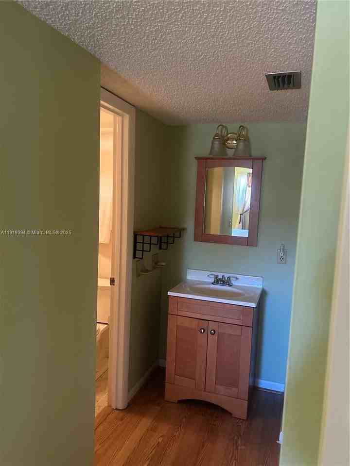 1166 6th Ave #D6 - Photo 7 of 8