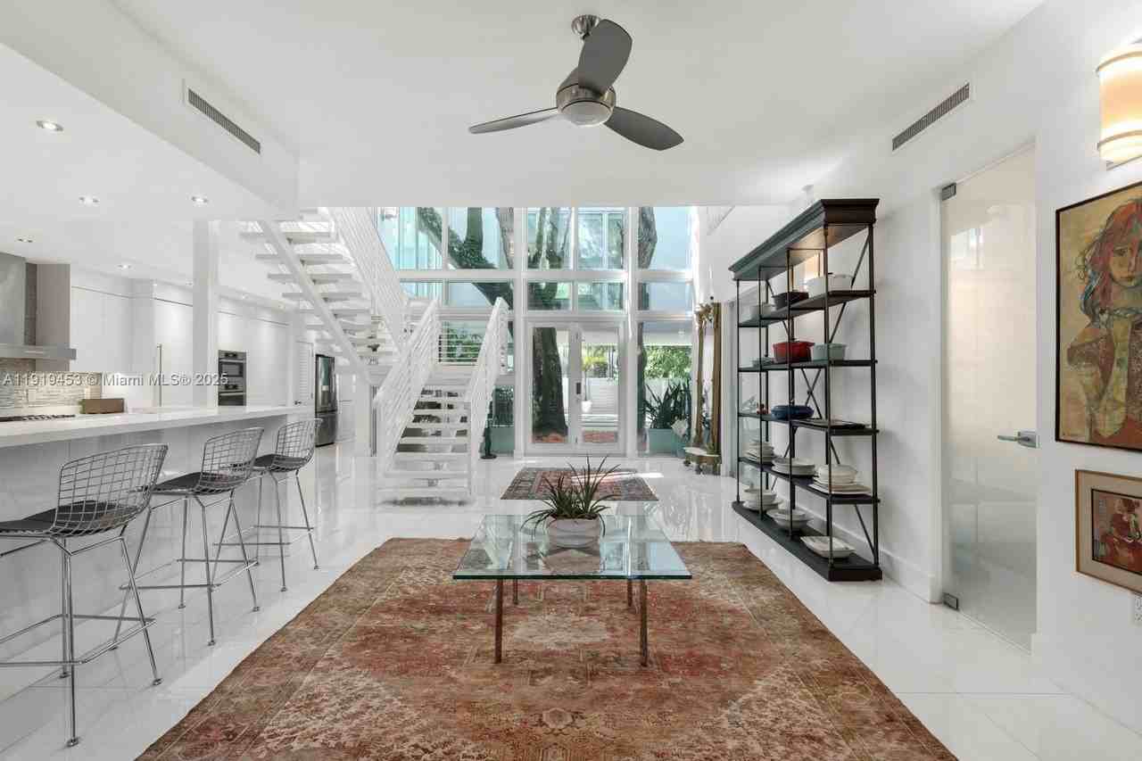 3861 Kumquat Ave - Photo 6 of 29