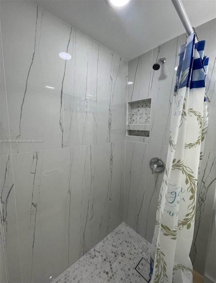 22905 Sw 114th Pl - Photo 2 of 6