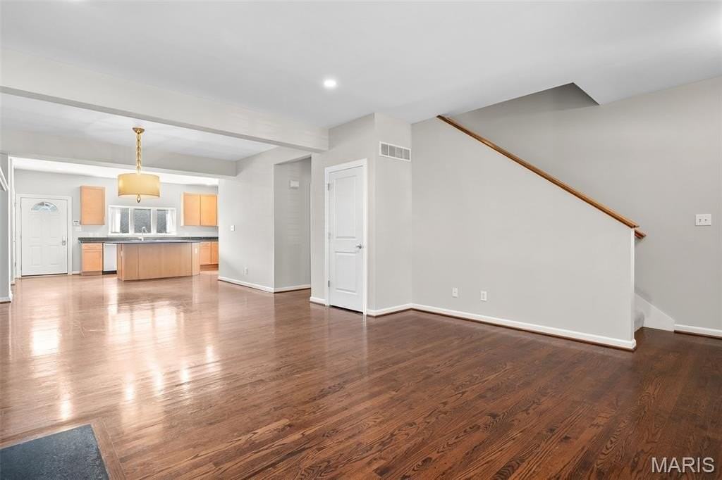 4104 Olive St - Photo 5 of 50