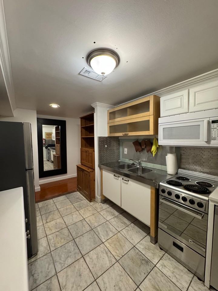 Jefferson St Nw - Photo 2 of 14