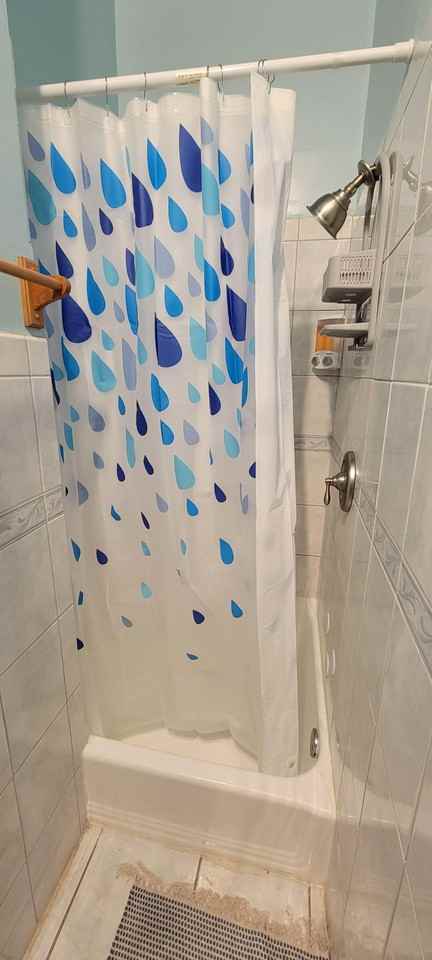 N Ashland Ave - Photo 2 of 10