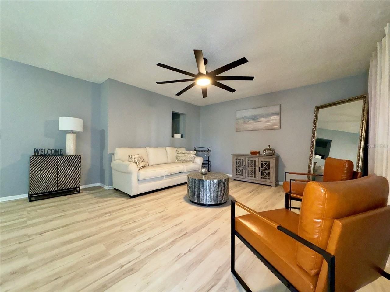 13543 Longwood Ave - Photo 4 of 34