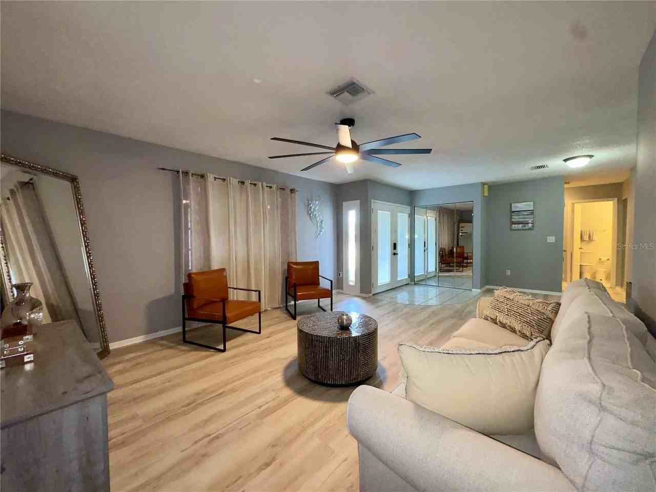 13543 Longwood Ave - Photo 6 of 34