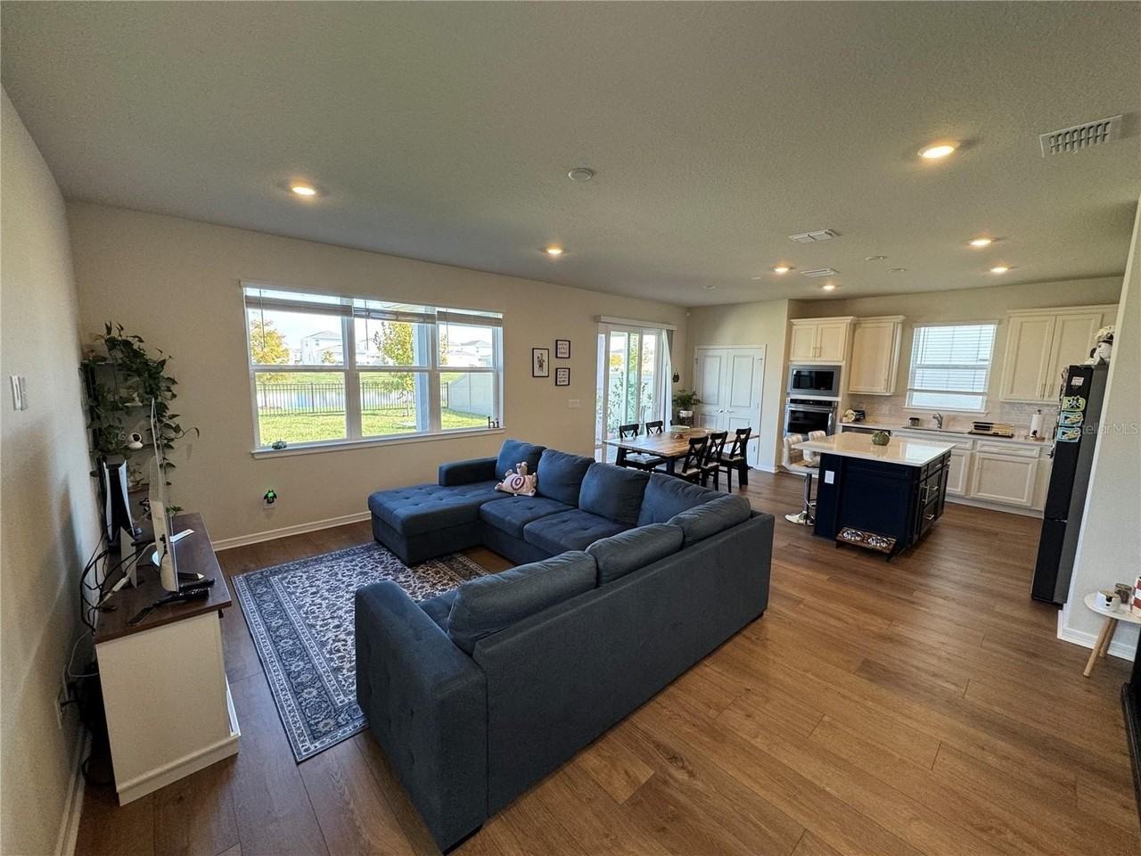 2701 Serenity Garden Dr - Photo 3 of 27