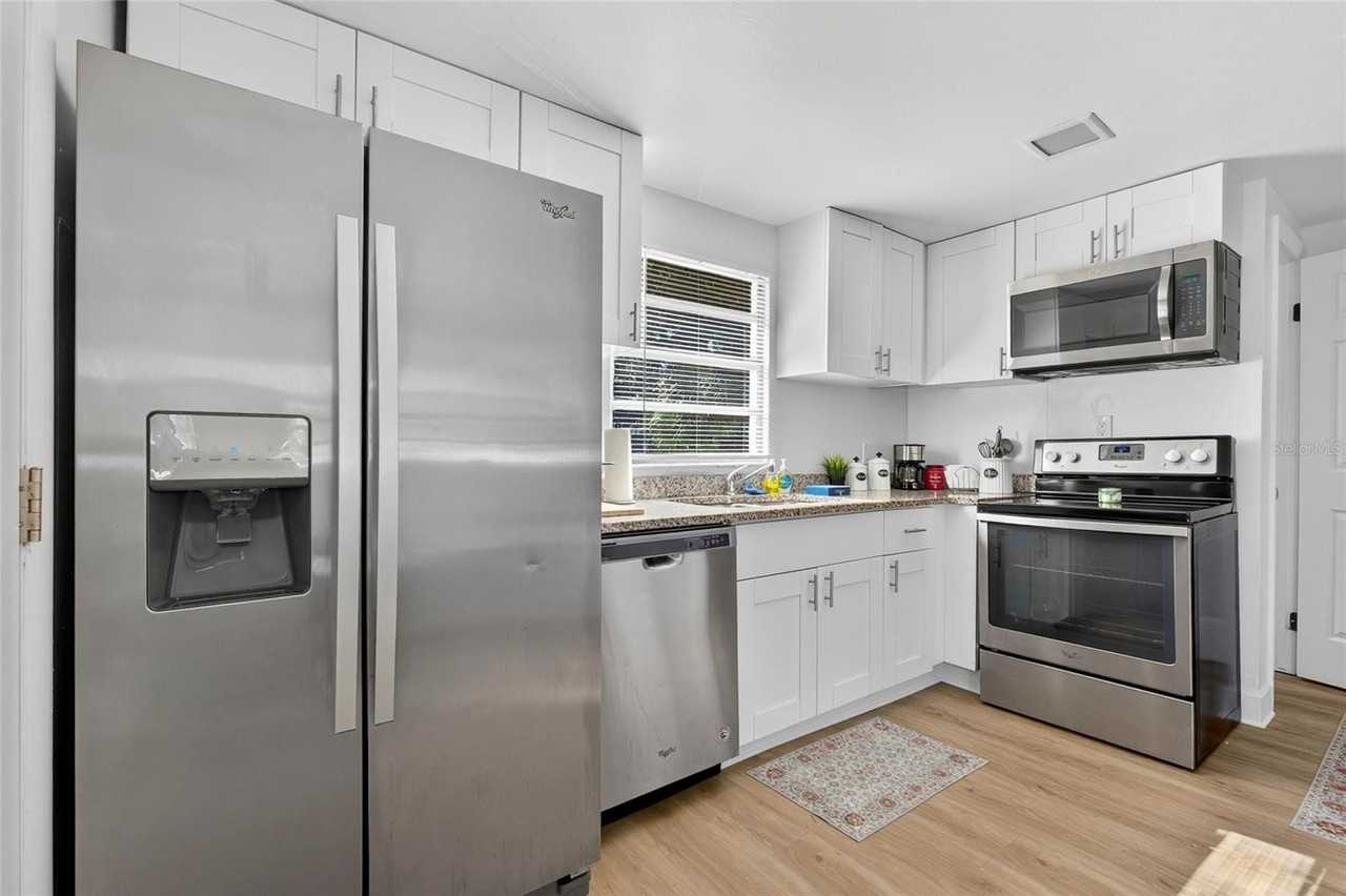 4214 West Ohio Avenue - Photo 6 of 23