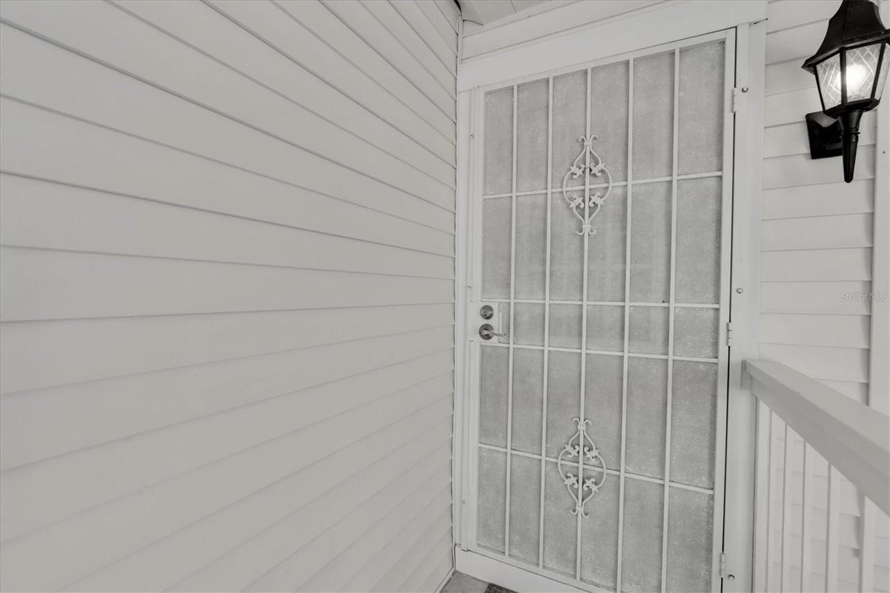 106 Sun Isle Cir #11 - Photo 3 of 37