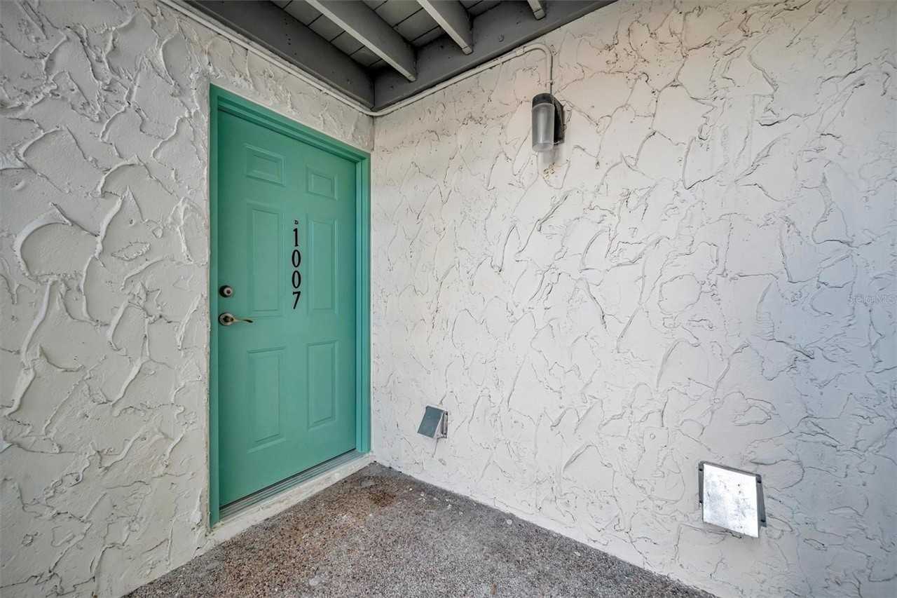 11412 8th St N #1007 - Photo 3 of 34