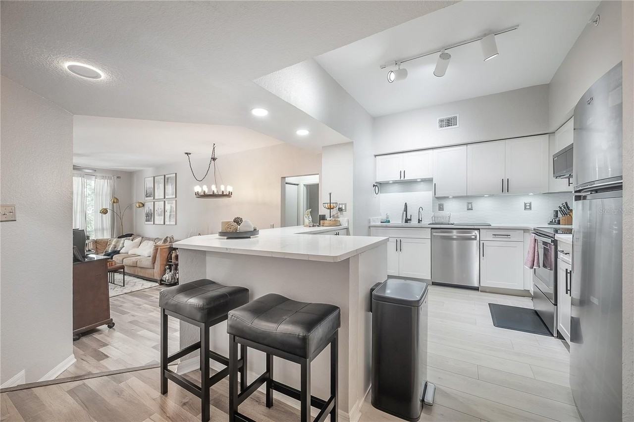 410 S Armenia Ave #928 - Photo 3 of 46