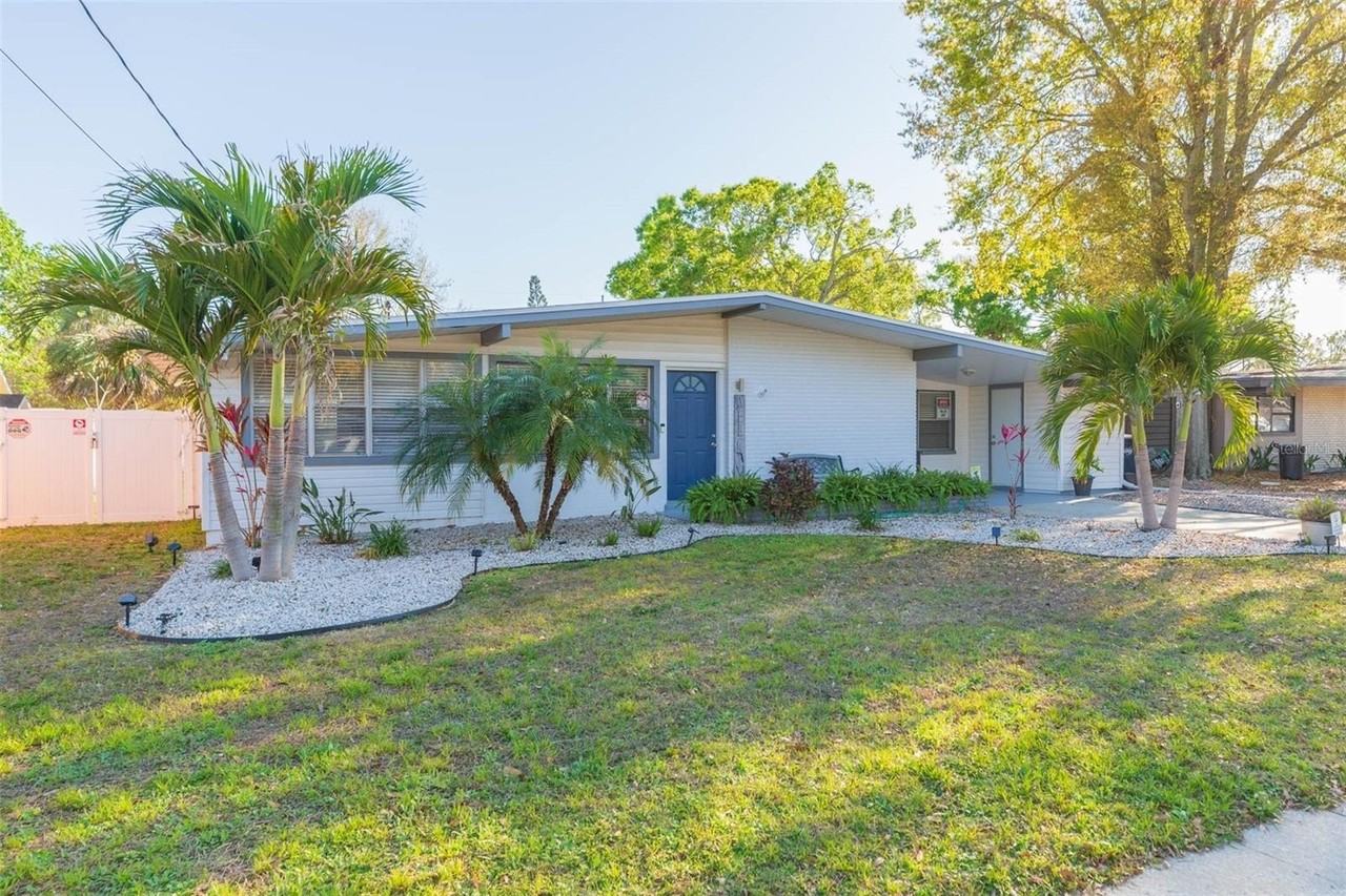 4206 W Wisconsin Ave - Photo 3 of 50