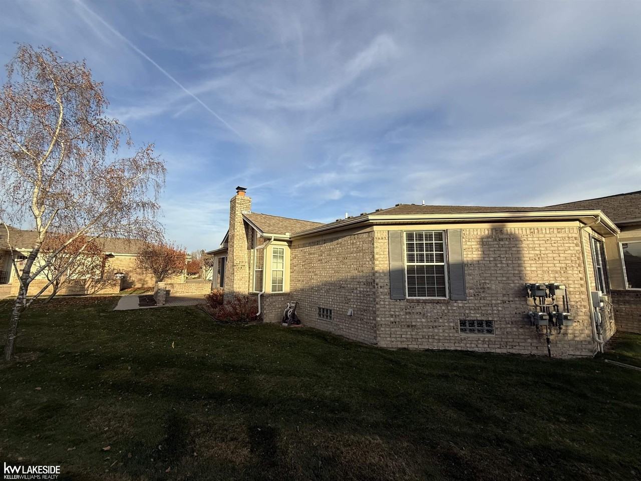 50299 Highpoint Ct - Photo 5 of 29