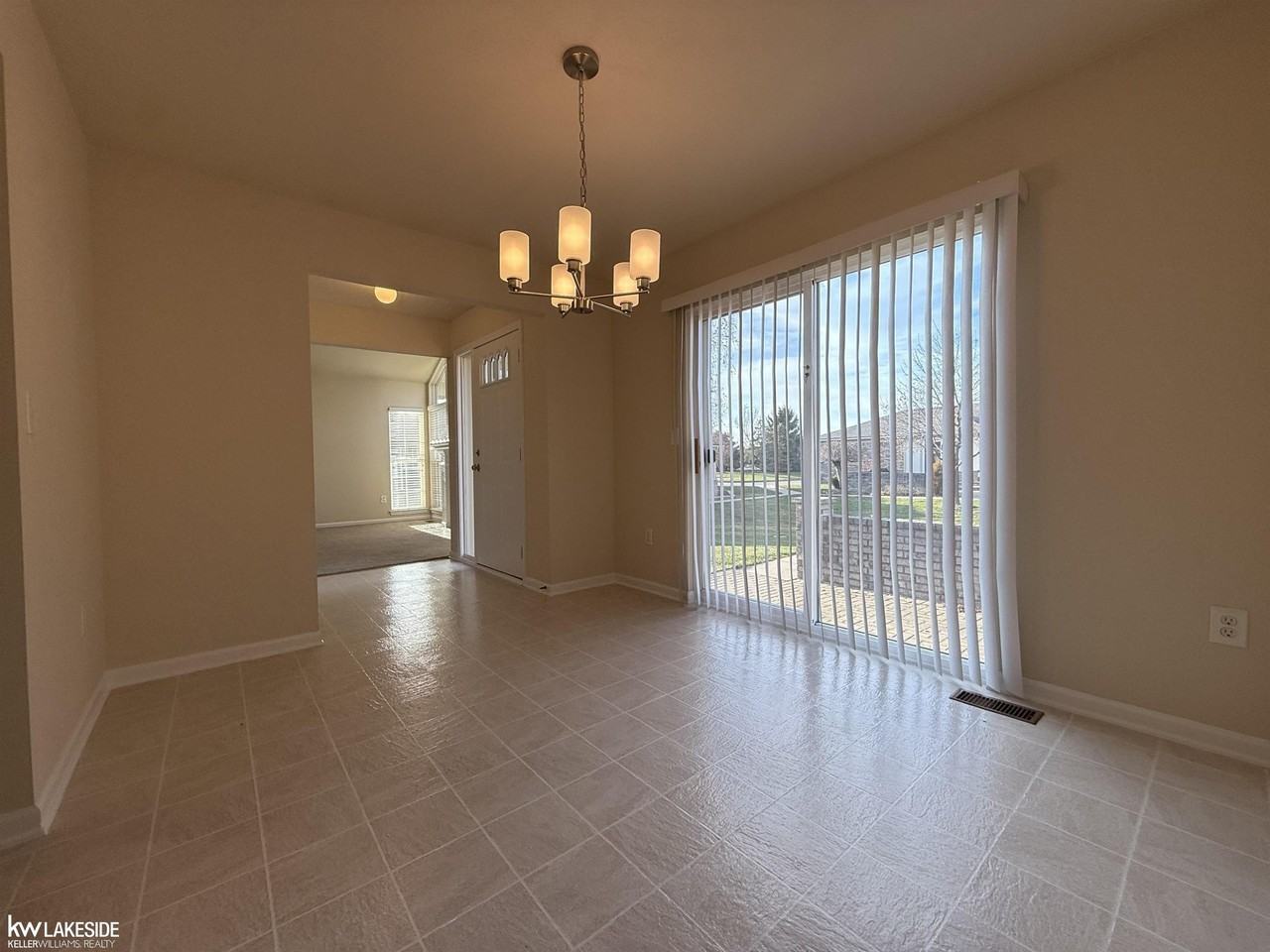 50299 Highpoint Ct - Photo 7 of 29