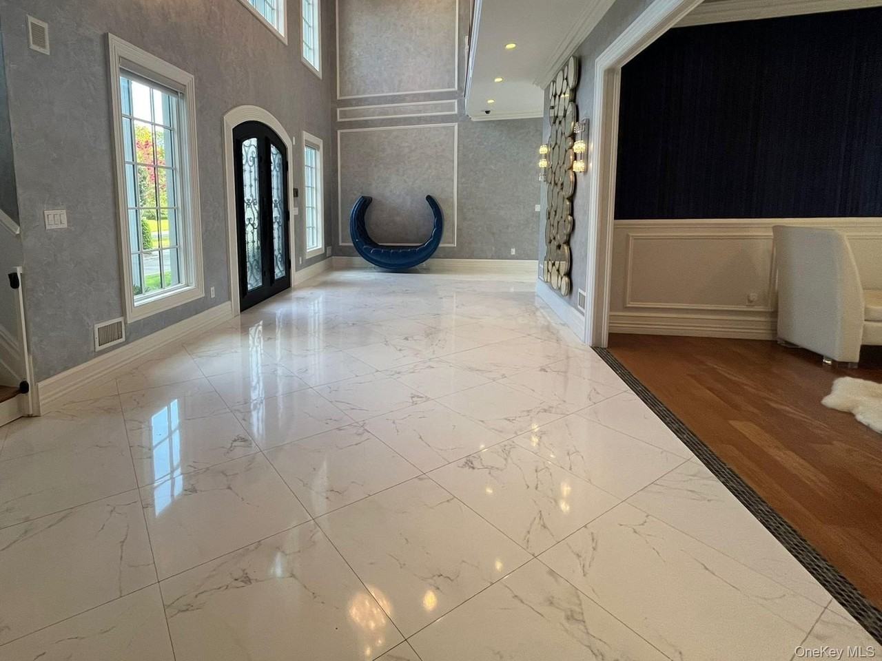 302 Hewlett Neck Rd - Photo 5 of 39