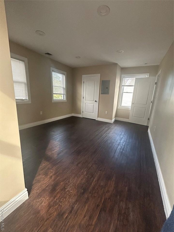 41 Chapman Pl - Photo 6 of 11