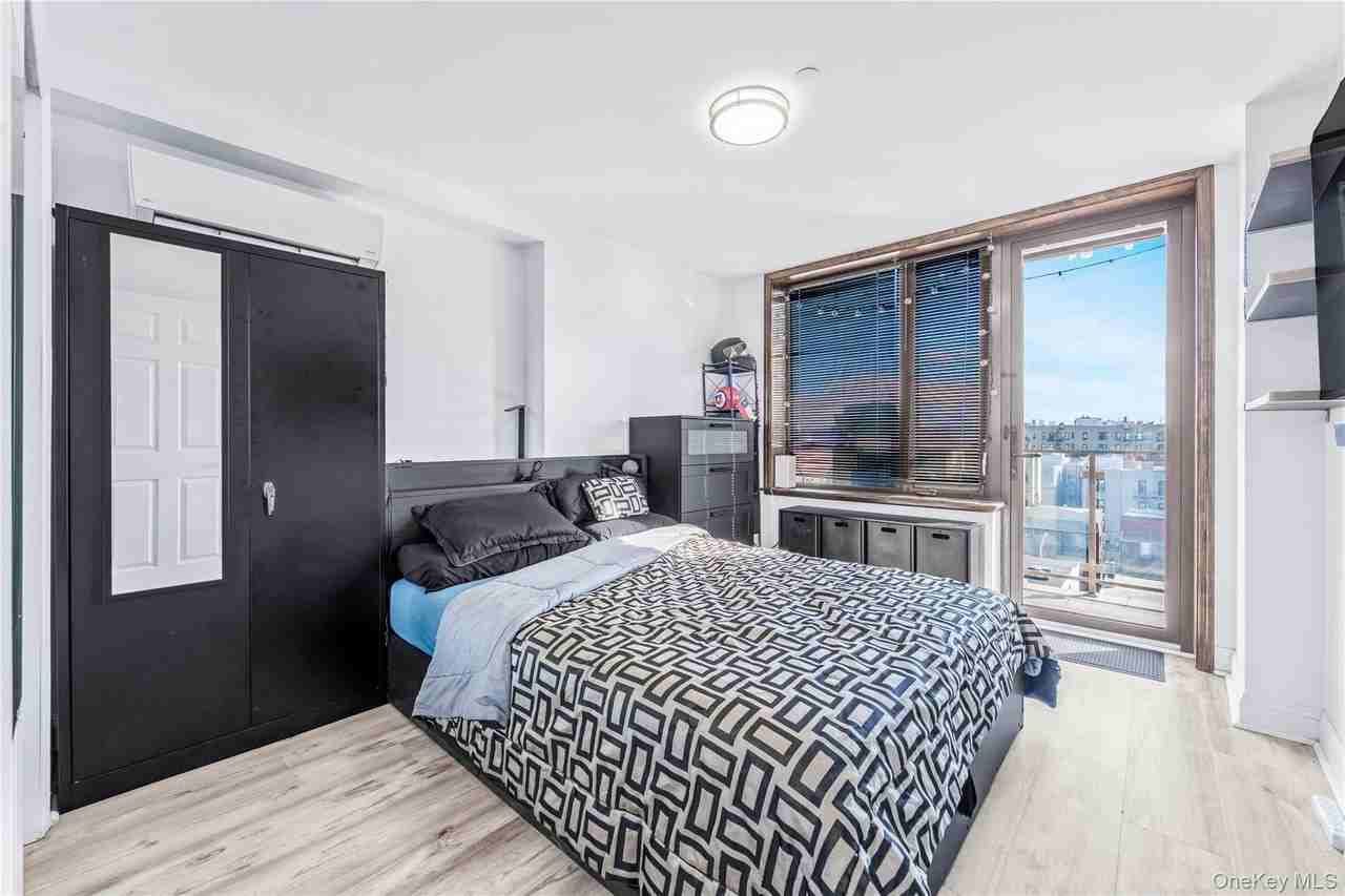 3063 31st St Apt 605 #605 - Photo 4 of 11