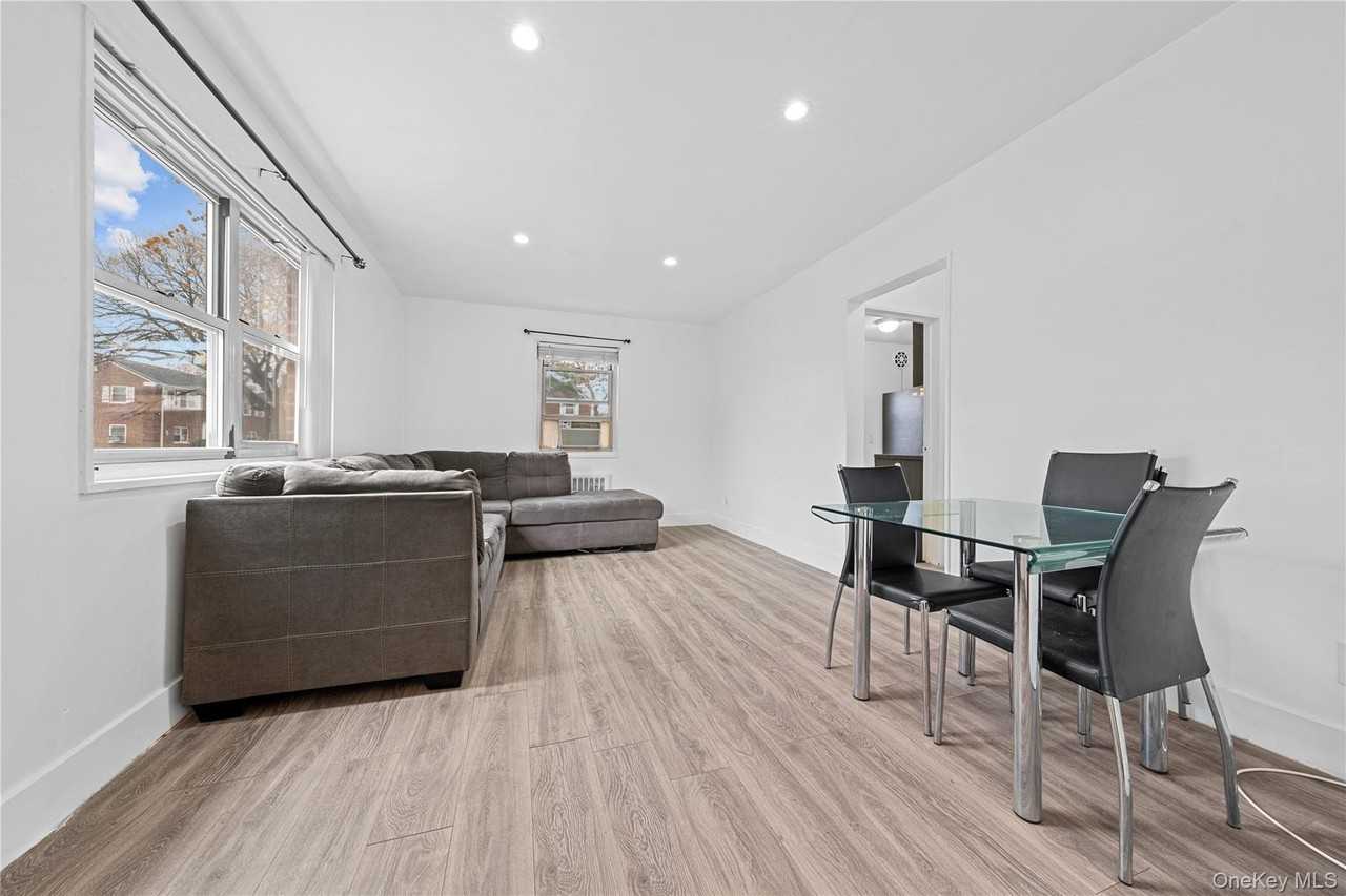 13155 234th St Lowr Level - Photo 3 of 9