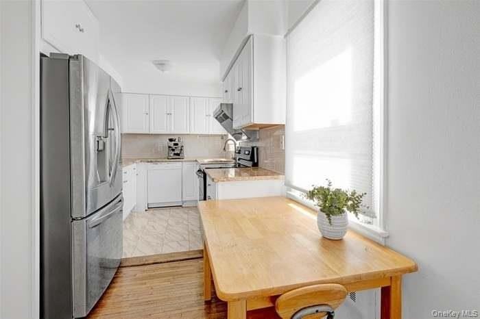 199 Guildford Ct - Photo 7 of 26