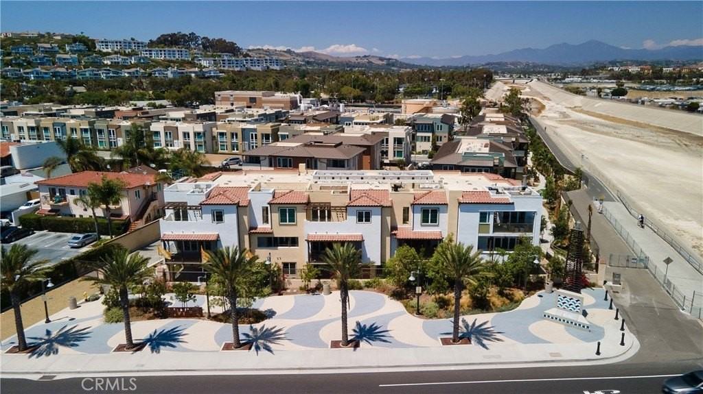 1523 Doheny Way - Photo 6 of 26