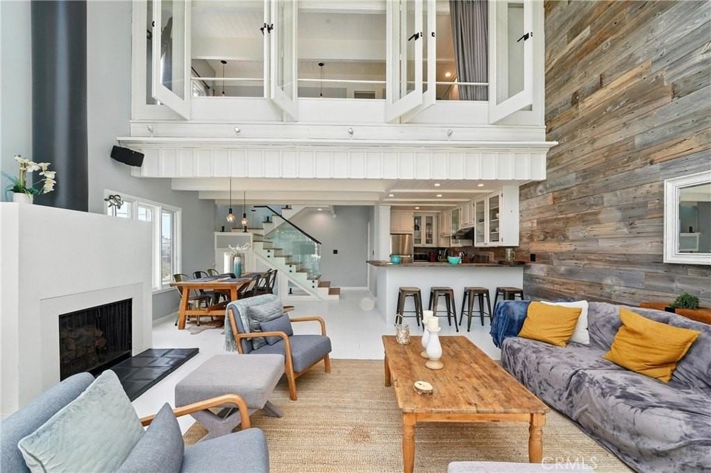 33 Reef St #8 - Photo 6 of 50