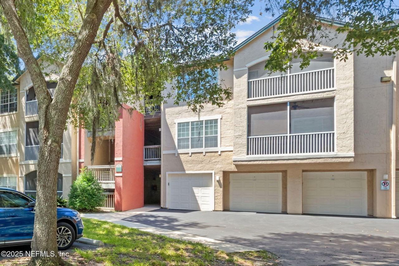 160 Veracruz Dr Unit 433 #433 - Photo 5 of 50