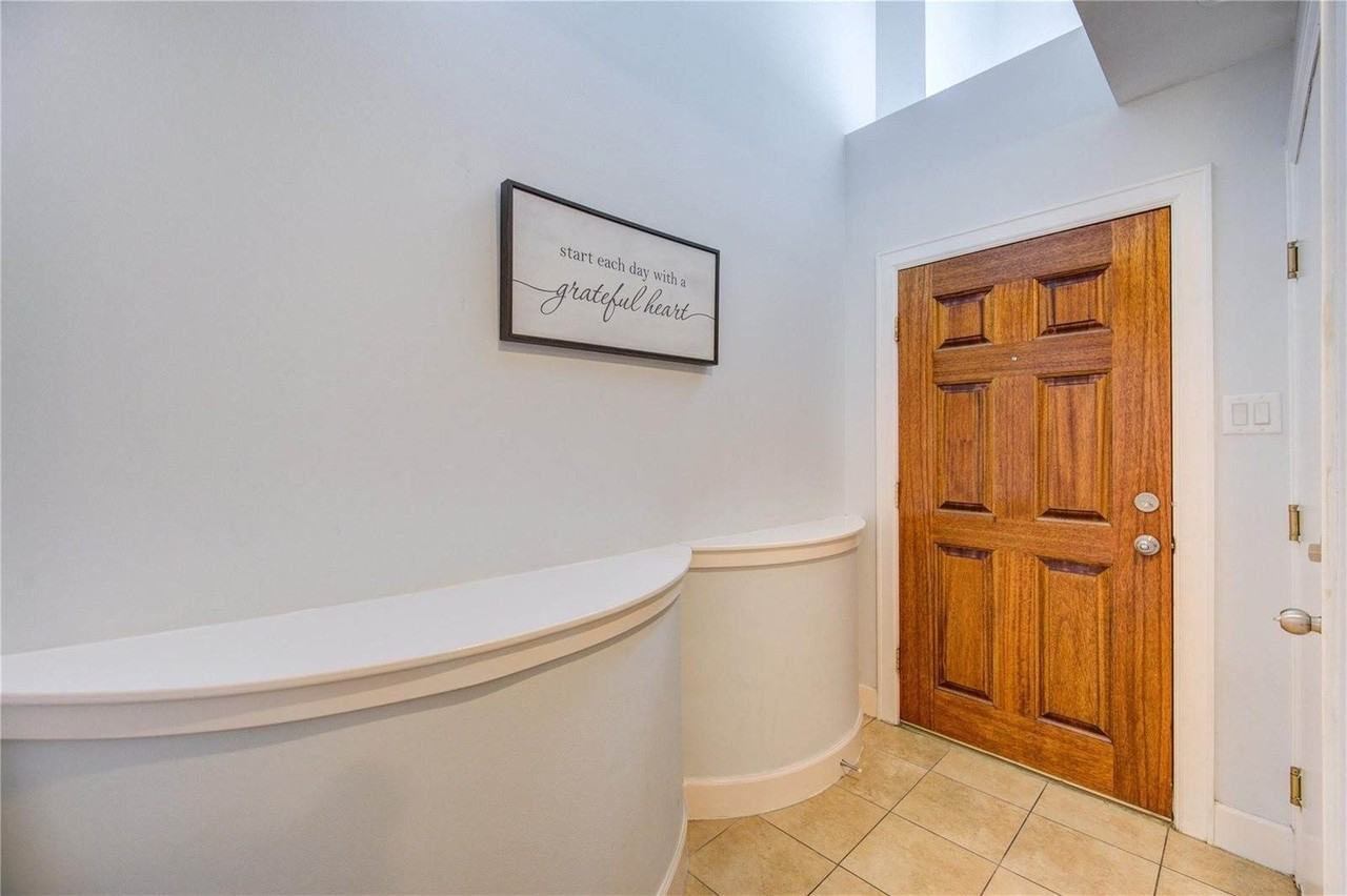 650 Westcross St #83 - Photo 4 of 48