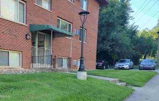 featured image of 933 933-937 Highland Avenue ## 937