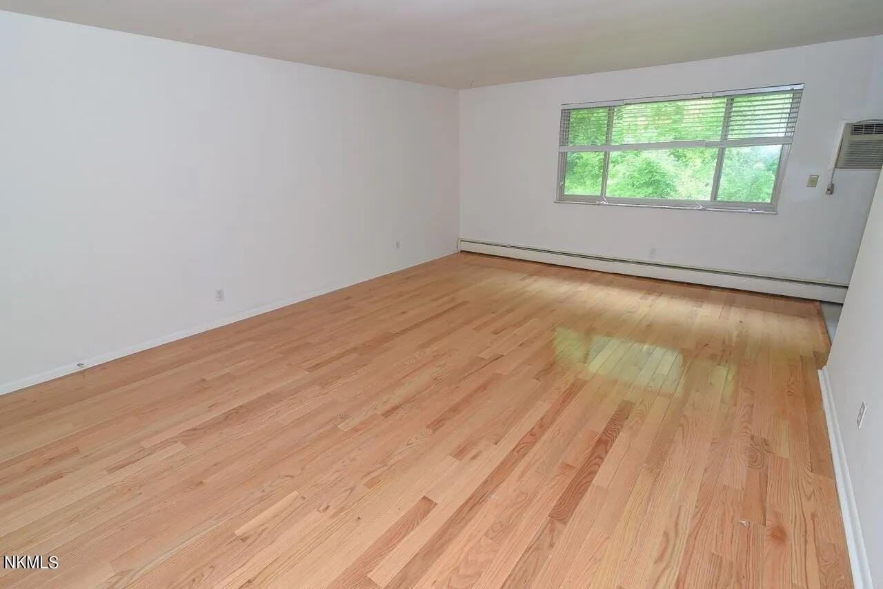 933 933-937 Highland Avenue - Photo 2 of 10