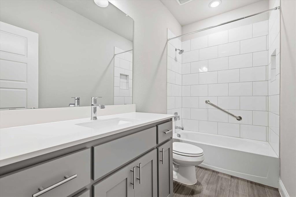 2244 Knightsgate Rd - Photo 6 of 36