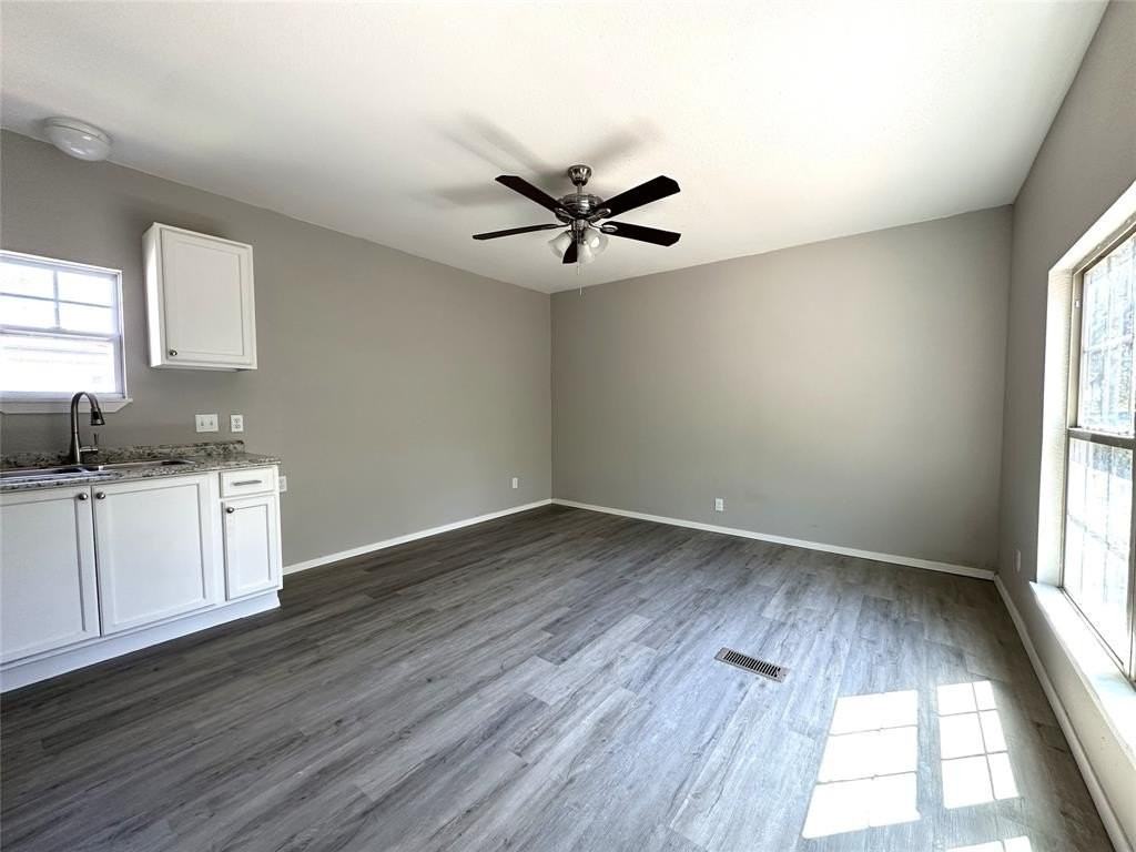 87 Paris Dr - Photo 2 of 8