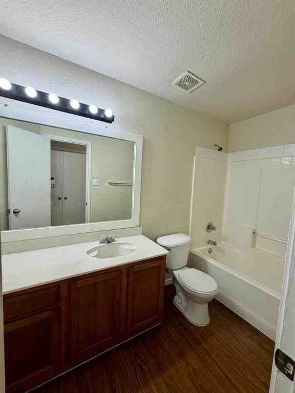 900 Timber Oaks Ln - Photo 2 of 12