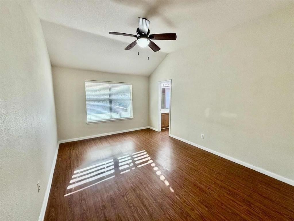 900 Timber Oaks Ln - Photo 6 of 12