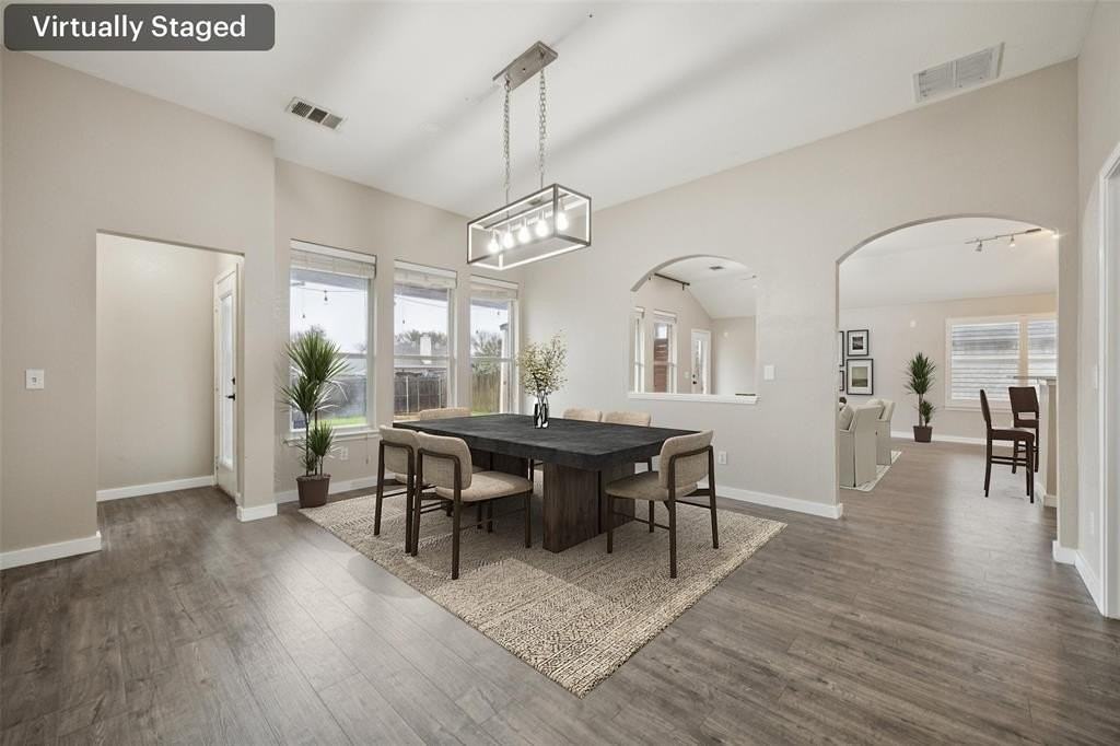 202 Windy Knoll Ln - Photo 4 of 28