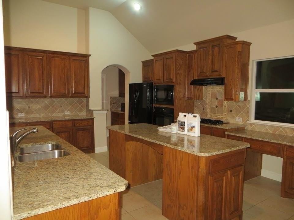 6912 Shady View Ct - Photo 6 of 9