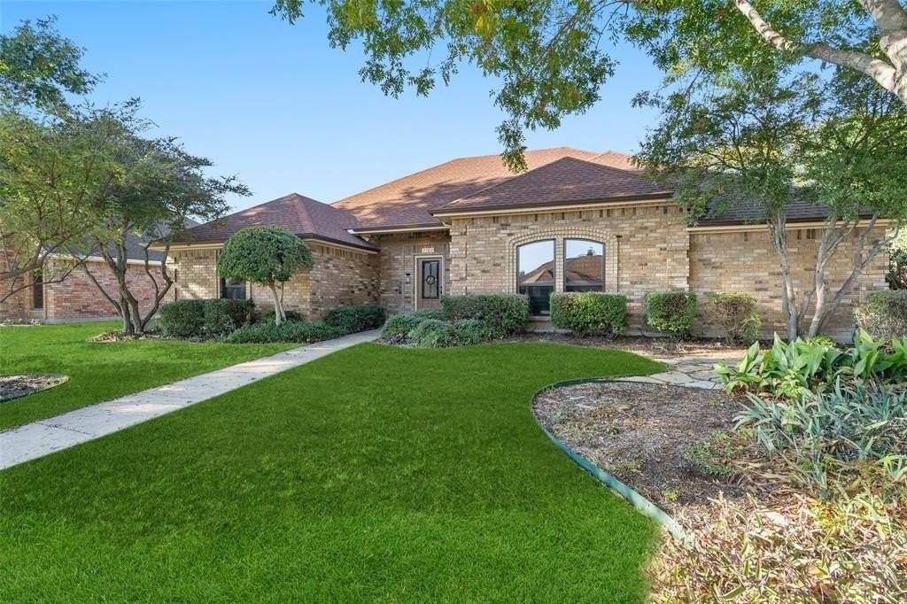 1106 Tahlequah Trl - Photo 2 of 20