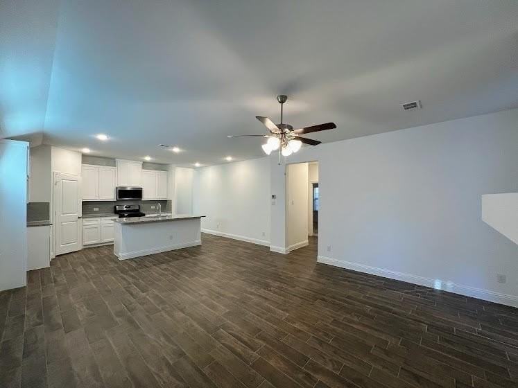 1401 Elizabeth St - Photo 6 of 17