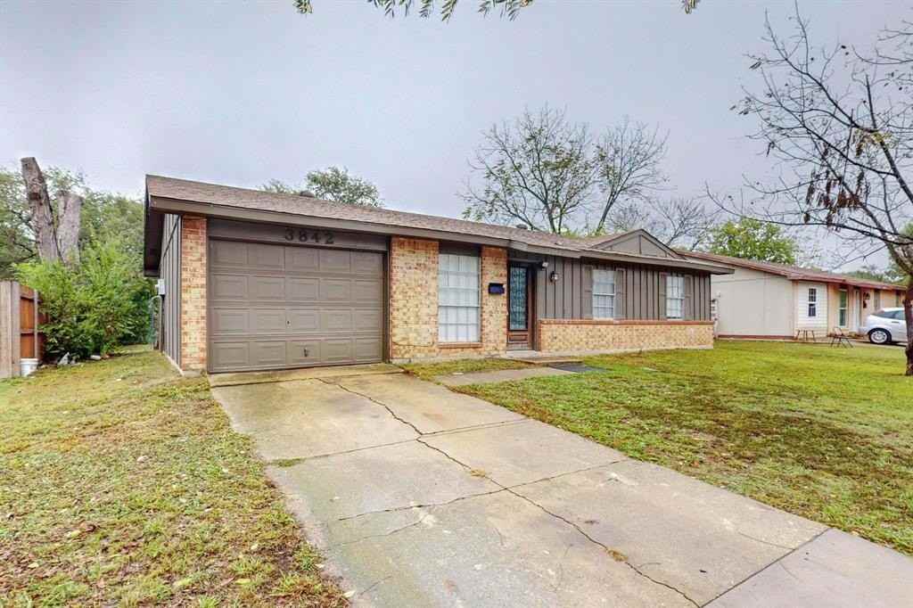 3842 Commonwealth Dr - Photo 4 of 40