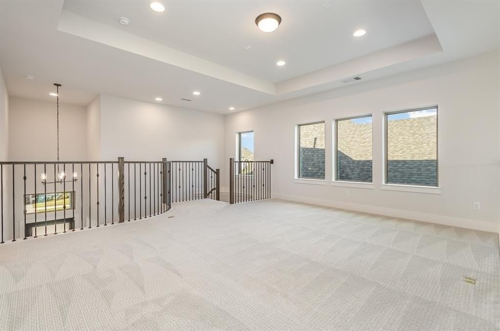 2916 Watterloo Ln - Photo 3 of 34