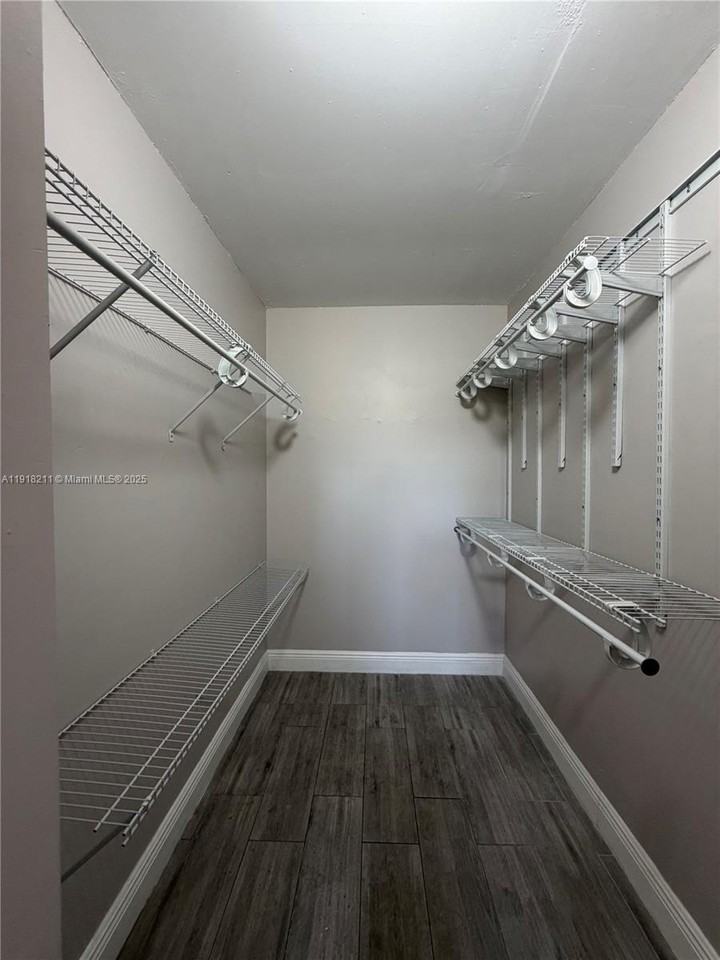 15501 Sw 133rd Pl #804 - Photo 6 of 8