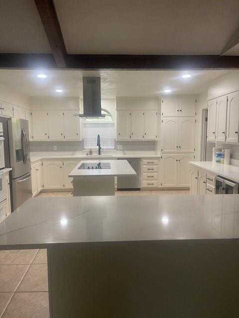 315 S Baker St - Photo 3 of 26