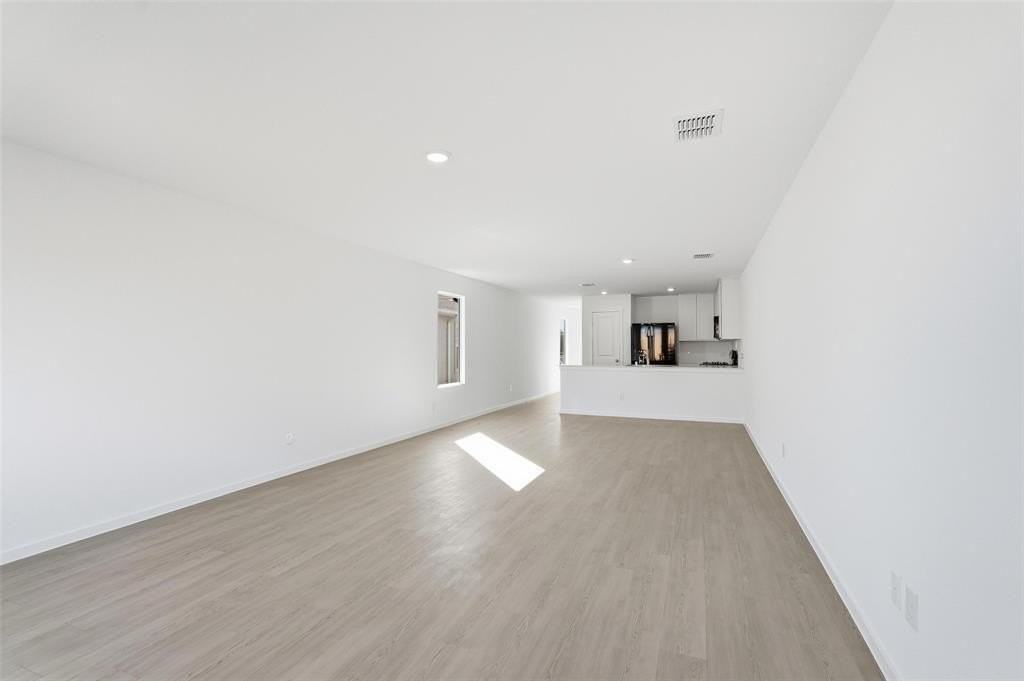 3914 Selawik Street - Photo 2 of 21