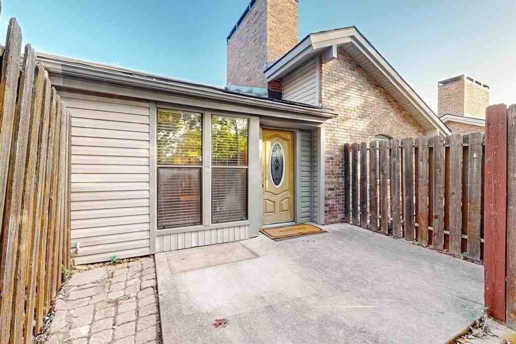 2569 Shady Ridge Dr - Photo 4 of 38