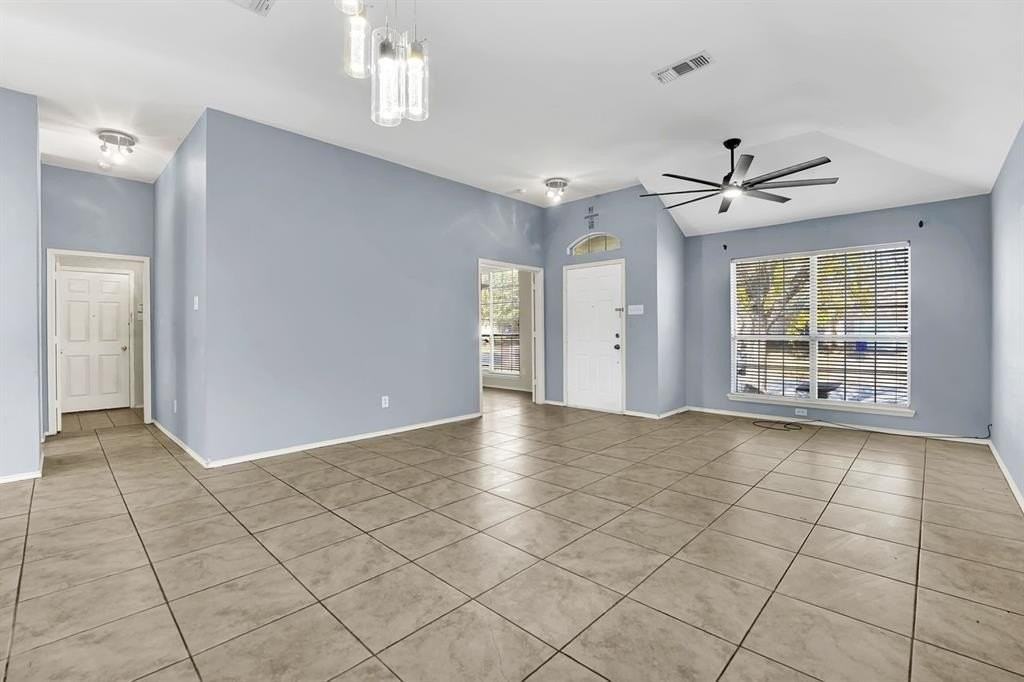 1708 Windcastle Dr - Photo 6 of 28