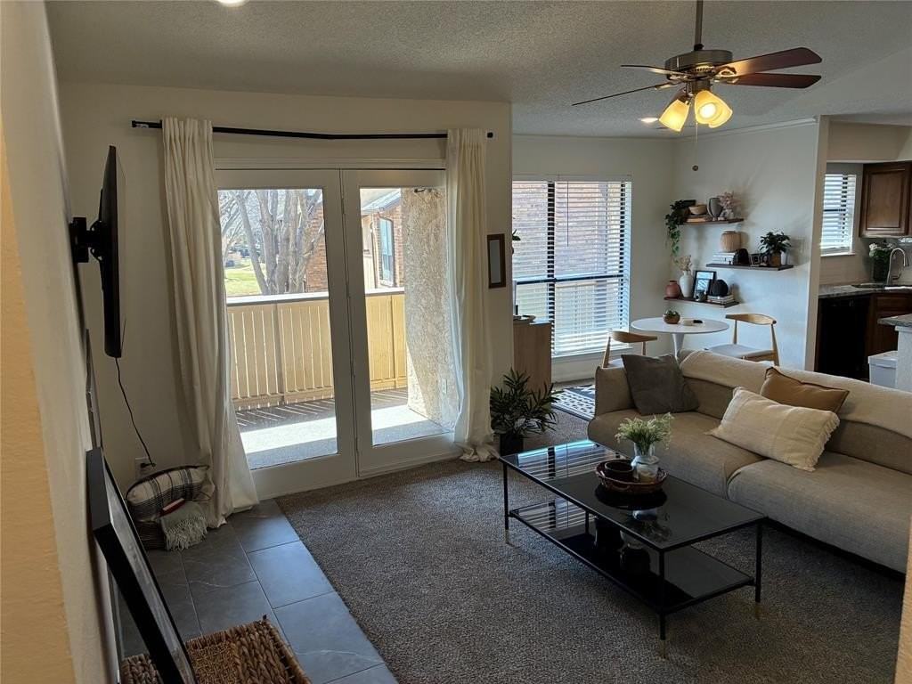 2109 Rainbow Dr #4422 - Photo 3 of 40