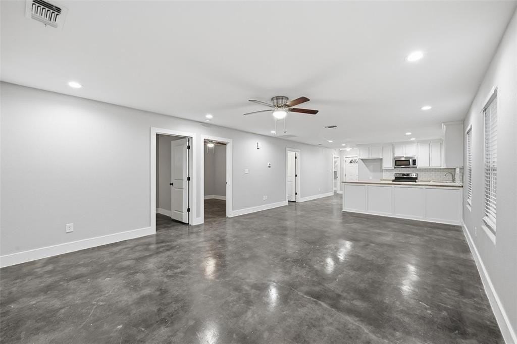 607 East Day Street - Photo 2 of 27