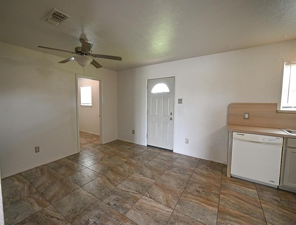 5321 South Fm 51 - Photo 5 of 12